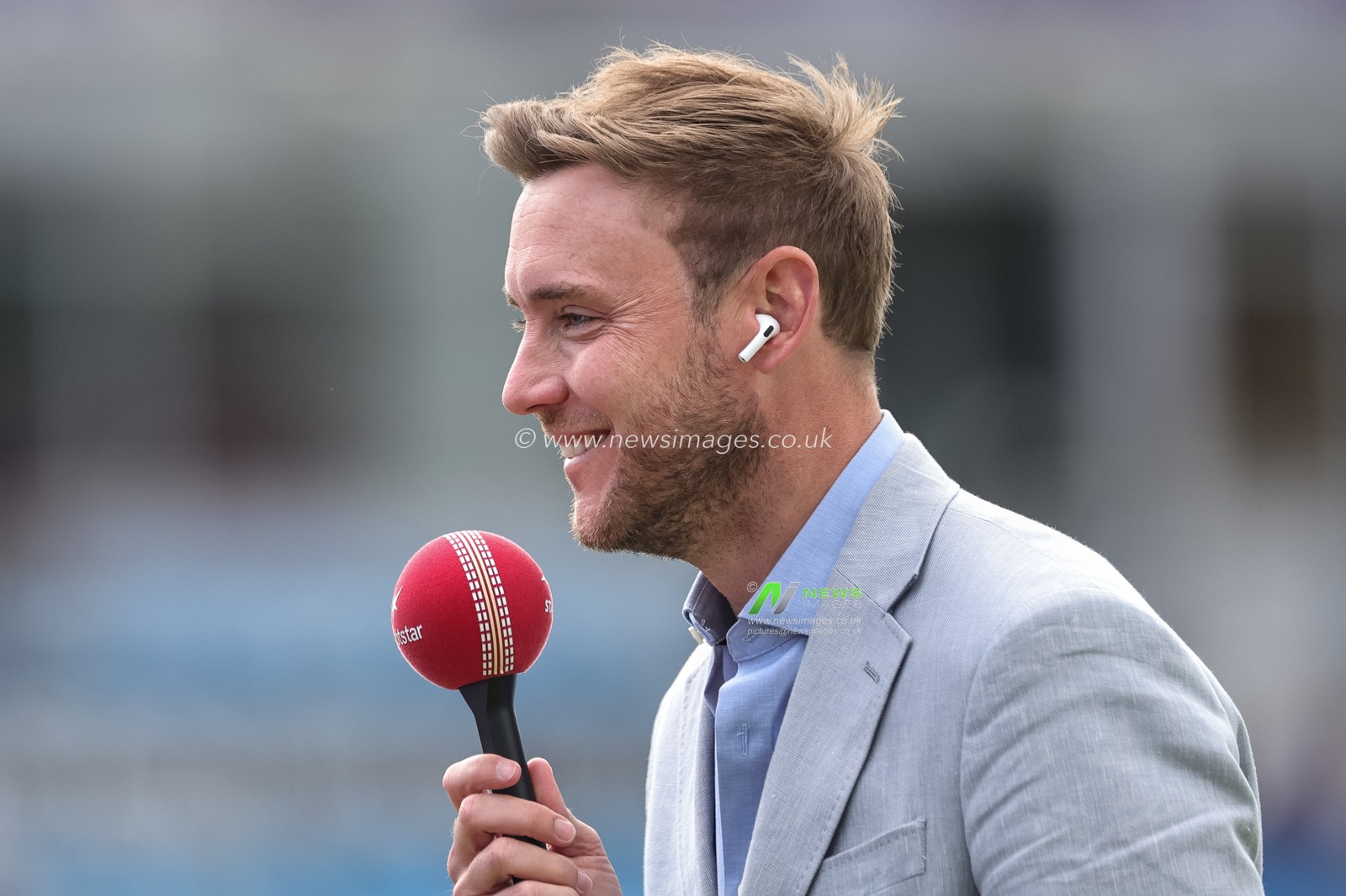 Stuart Broad during a broadcast during the 1st Rothesay Test Day 4 Match England v India at Headingley Cricket Ground, Leeds, United Kingdom, 23rd June 2025

(Photo by Mark Cosgrove/News Images)