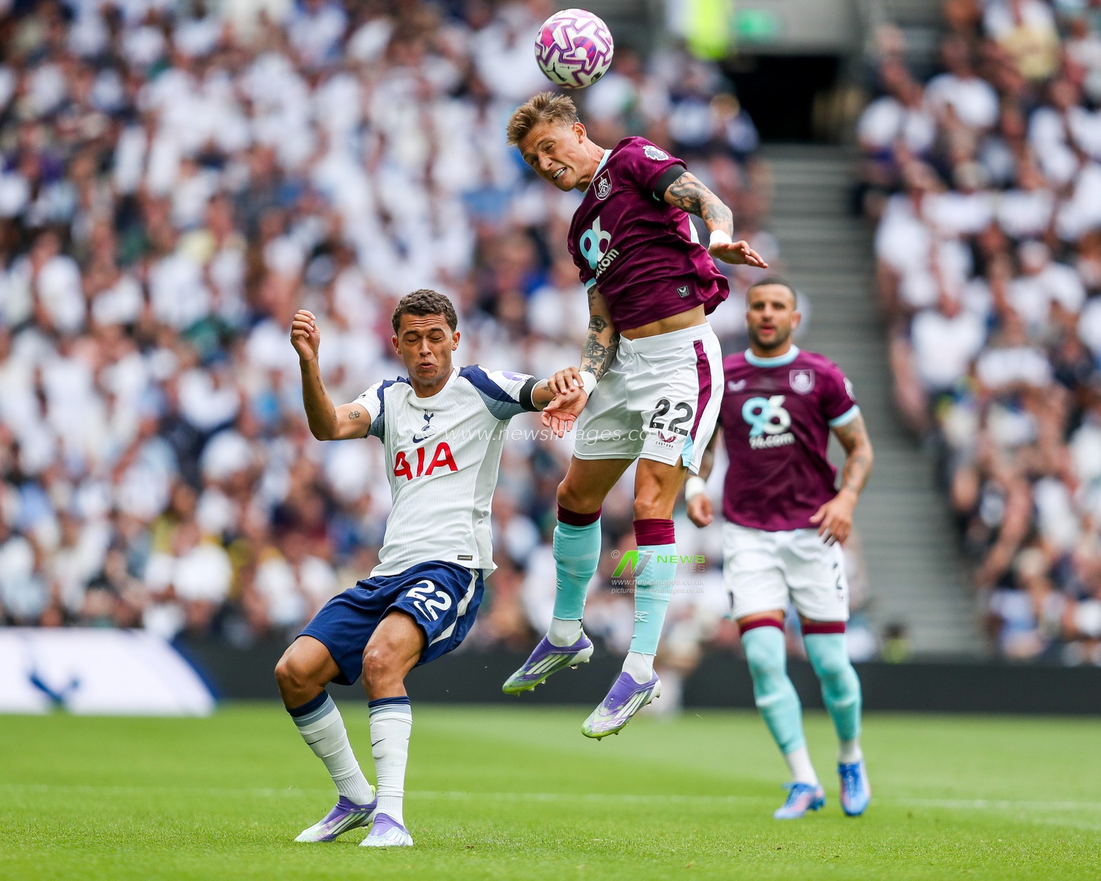 Oliver Sonne of Burnley heads the ball during the Premier League match Tottenham Hotspur vs Burnley at Tottenham Hotspur Stadium, London, United Kingdom, 16th August 2025

(Photo by Izzy Poles/News Images)