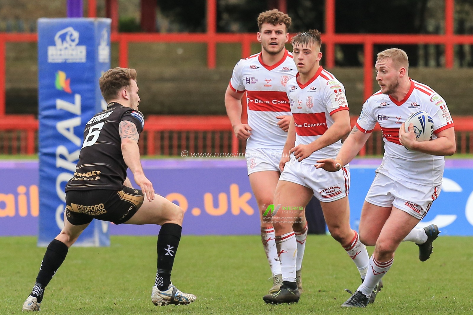 15th March 2020, Hull College Craven Park, Kingston upon Hull, England; Coral Challenge Cup, Round 5, Hull KR v Leigh Centurions : Jordan Abdull (7) of Hull KR runs with the ball
