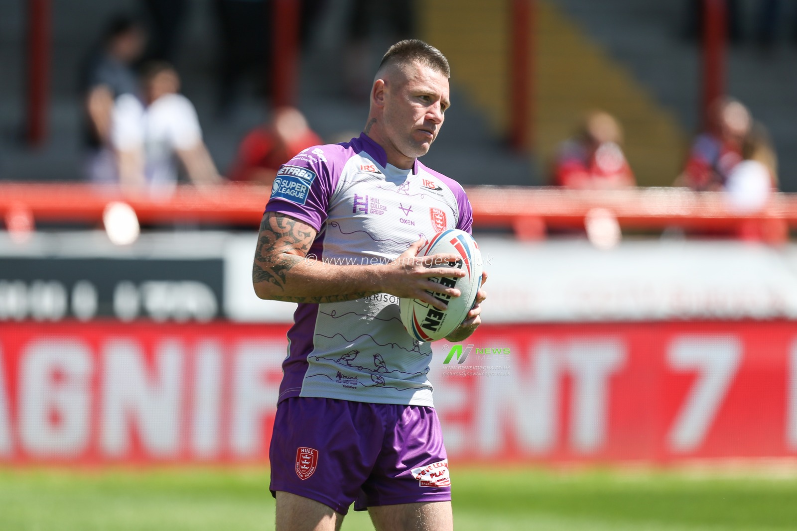 Shaun Kenny-Dowall (4) of Hull KR during pre-game warm up