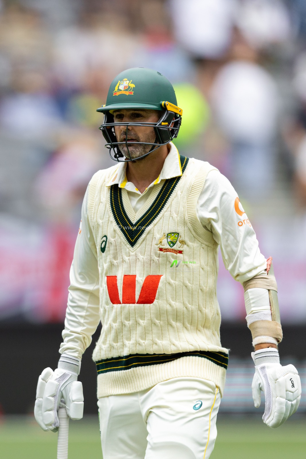 Nathan Lyon of Australia walks off after getting out during the NRMA Insurance Ashes First Test Day 2 Australia vs England at Optus Stadium, Perth, Australia, 22nd November 2025

(Photo by Santanu Banik/News Images)

*** GER AUT SUI OUT ***