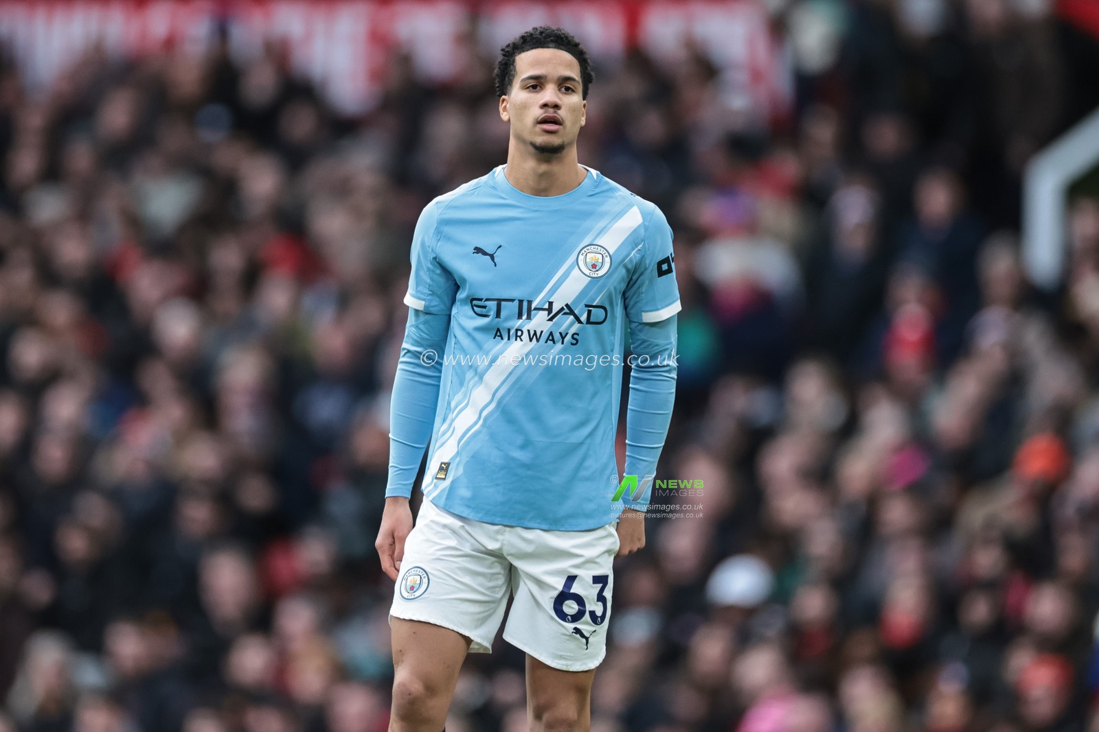 Divine Mukasa of Manchester City during the Premier League match Manchester United vs Manchester City at Old Trafford, Manchester, United Kingdom, 17th January 2026

(Photo by Mark Cosgrove/News Images)