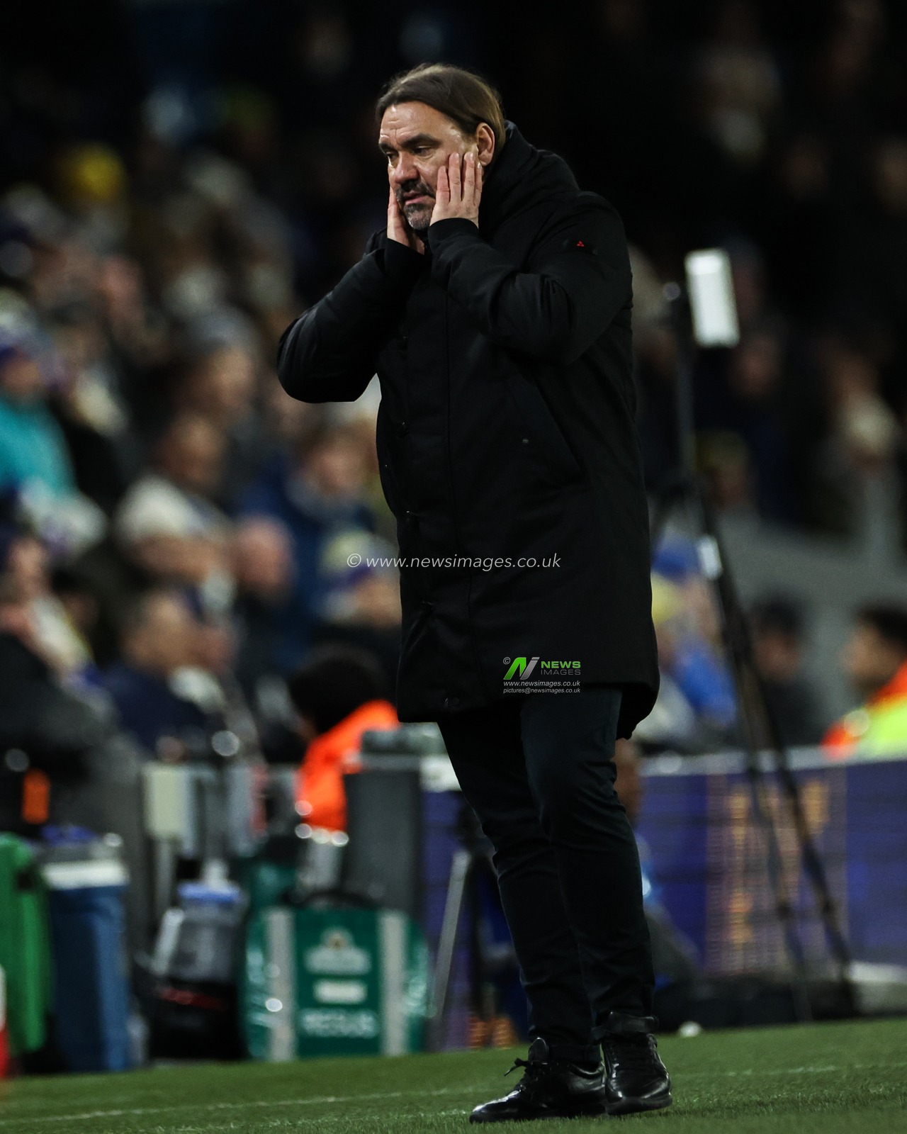 Daniel Farke manager of Leeds United reacts during the Sky Bet Championship match Leeds United vs Middlesbrough at Elland Road, Leeds, United Kingdom, 10th December 2024

(Photo by Mark Cosgrove/News Images)