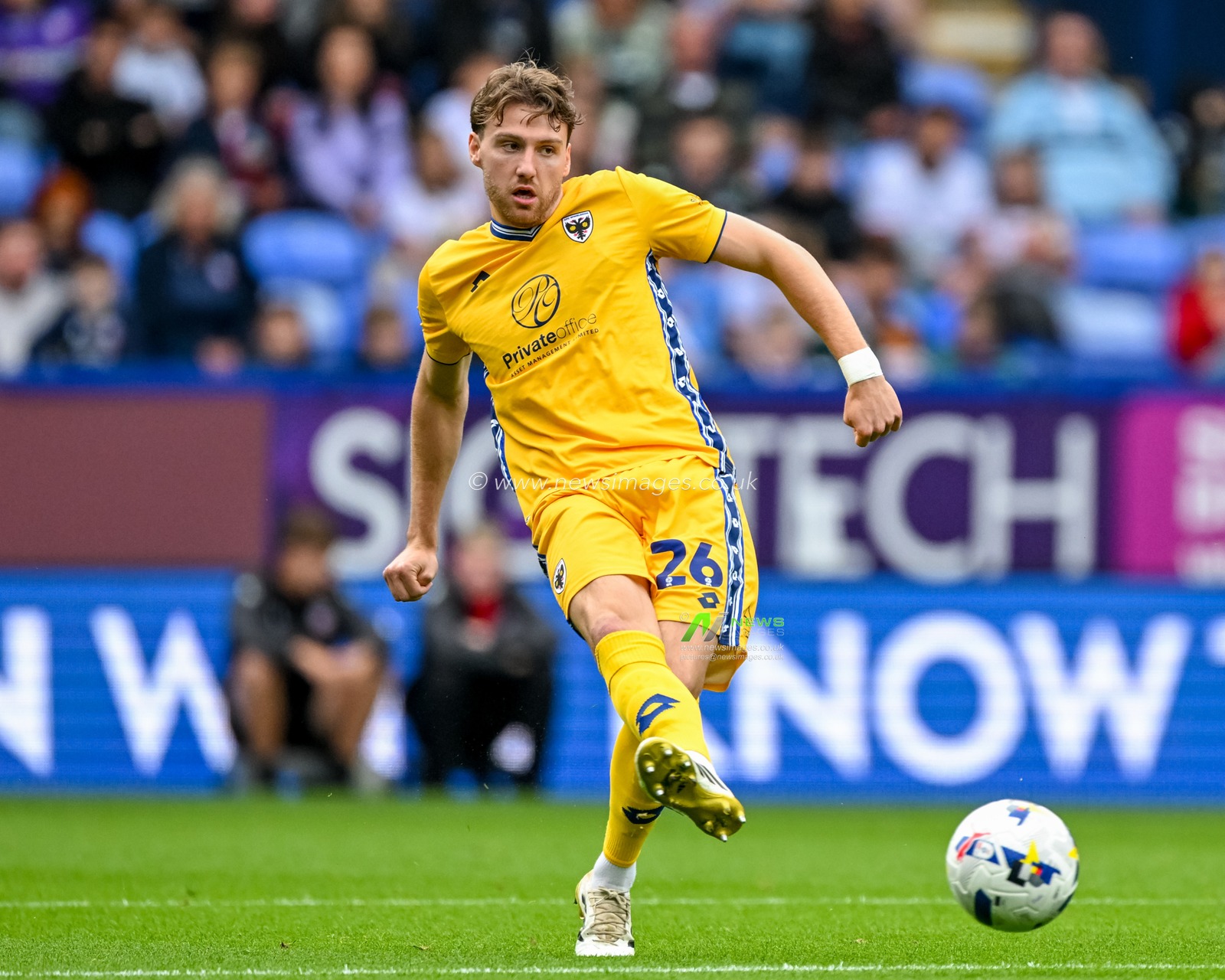 Riley Harbottle of AFC Wimbledon during the Sky Bet League 1 match Bolton Wanderers vs AFC Wimbledon at Toughsheet Community Stadium, Bolton, United Kingdom, 6th September 2025

(Photo by Adam Gee/News Images)