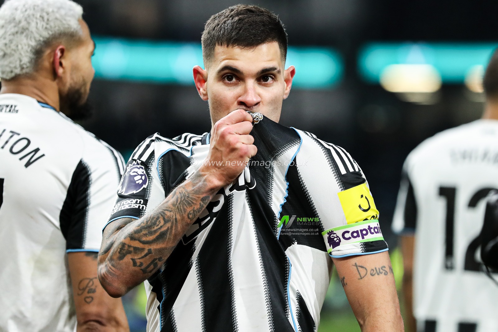 Bruno Guimaraes of Newcastle United scores and celebrates to make it 1-3 during the Premier League match Burnley vs Newcastle United at Turf Moor, Burnley, United Kingdom, 30th December 2025

(Photo by Jorge Horsted/News Images)

*** GER AUT SUI OUT ***