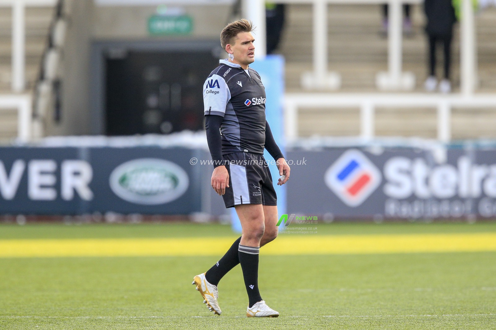 Toby Flood of Newcastle Falcons during the game