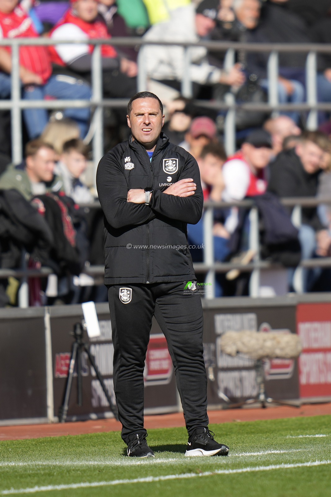 Mark Fotheringham manager of Huddersfield Town during the Sky Bet Championship match Rotherham United vs Huddersfield Town at AESSEAL New York Stadium, Rotherham, United Kingdom, 15th October 2022

(Photo by Steve Flynn/News Images)