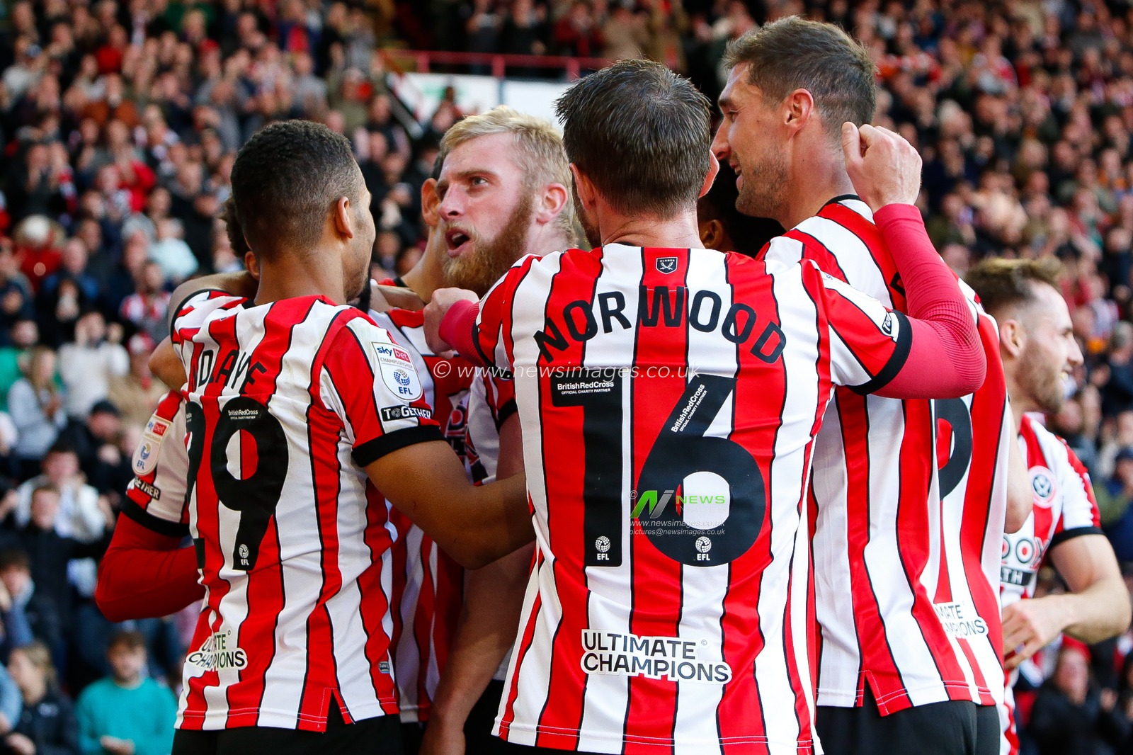 Oliver McBurnie #9 of Sheffield United Celebrates scoring a goal to make it 1-0 during the Sky Bet Championship match Sheffield United vs Birmingham City at Bramall Lane, Sheffield, United Kingdom, 1st October 2022

(Photo by Ben Early/News Images)