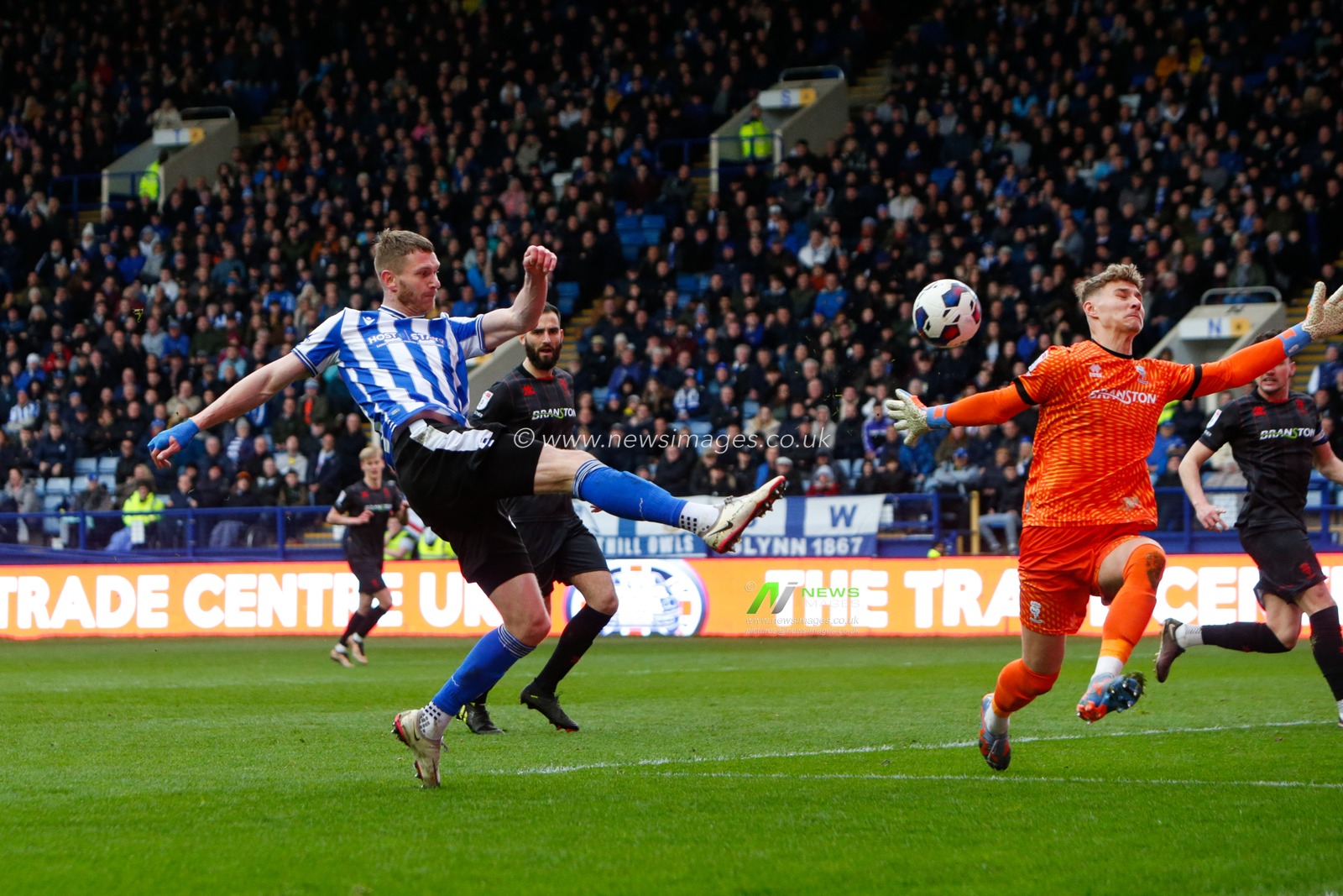 Michael Smith #24 of Sheffield Wednesday attempts a shot on goal during the Sky Bet League 1 match Sheffield Wednesday vs Lincoln City at Hillsborough, Sheffield, United Kingdom, 1st April 2023

(Photo by Ben Early/News Images)