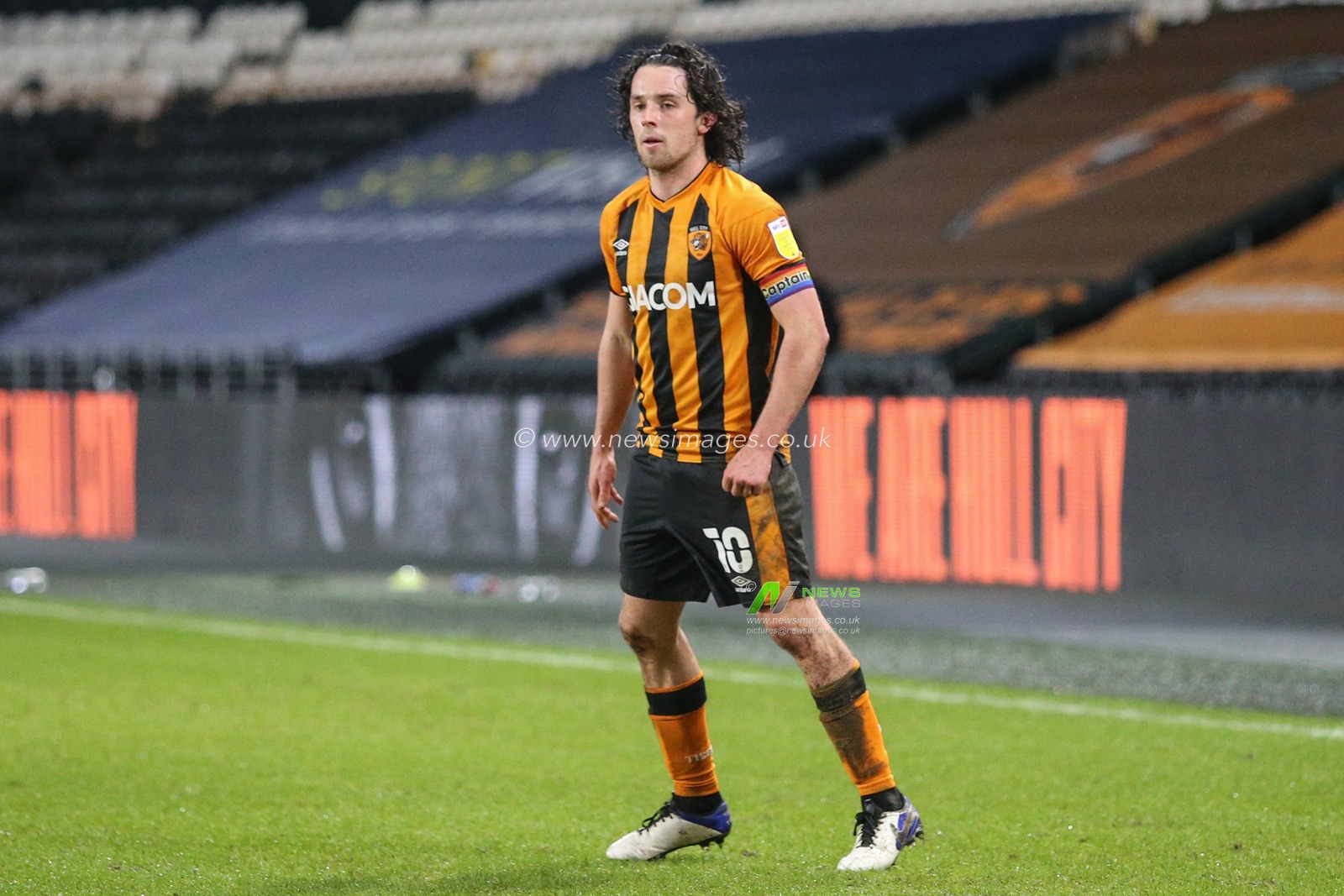 George Honeyman #10 of Hull City during the game