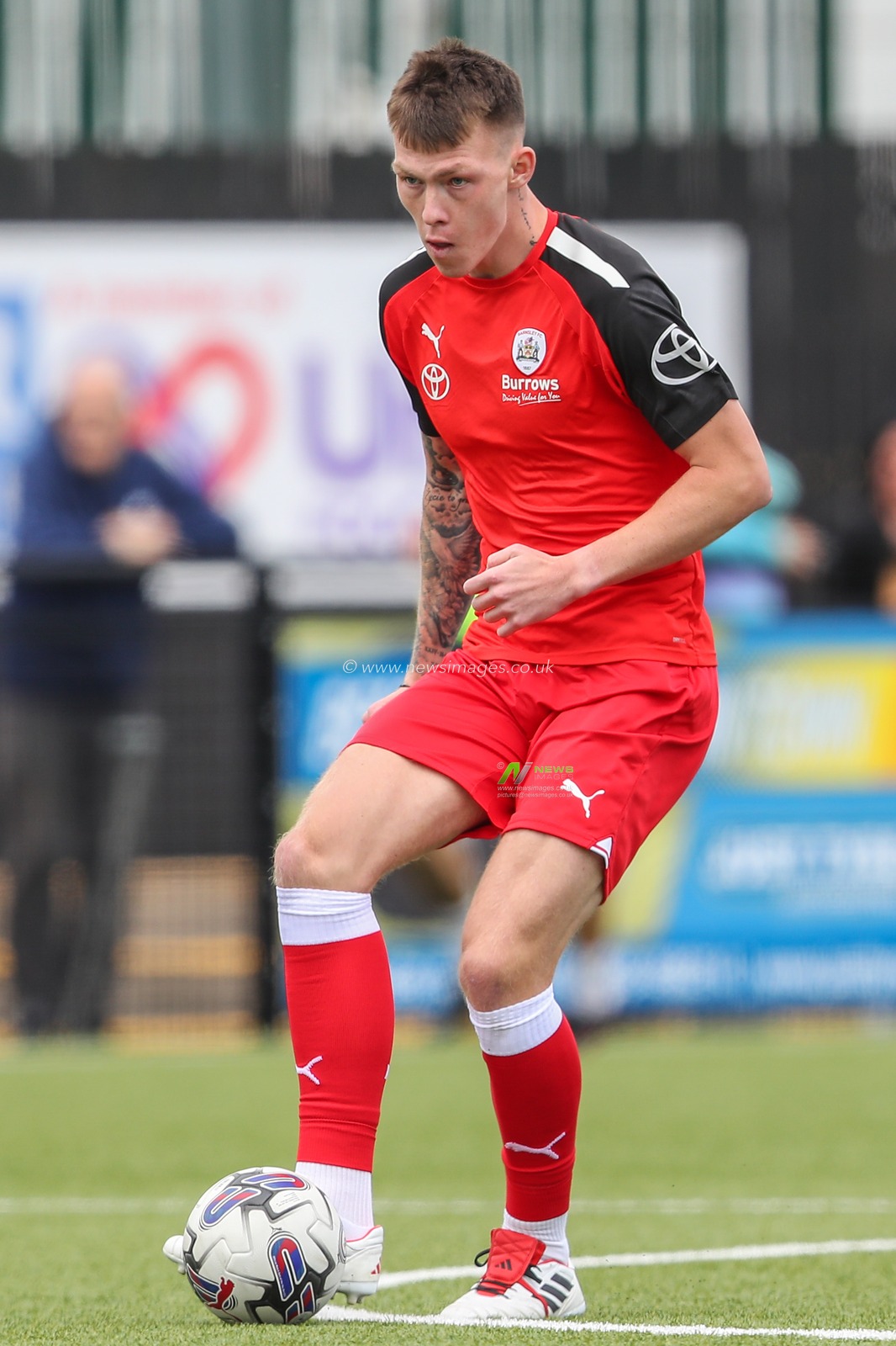 during the Pre-season friendly match Worksop Town vs Barnsley at Sandy Lane, Worksop, United Kingdom, 1st July 2023

(Photo by Gareth Evans/News Images)