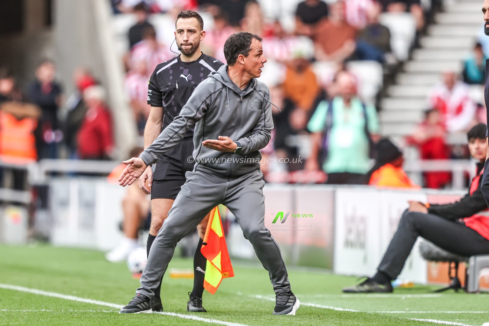 Regis Le Bris manager of Sunderland reacts during the Premier League match Sunderland vs Fulham at Stadium Of Light, Sunderland, United Kingdom on 30 August 2026

(Photo by Alfie Cosgrove/News Images)