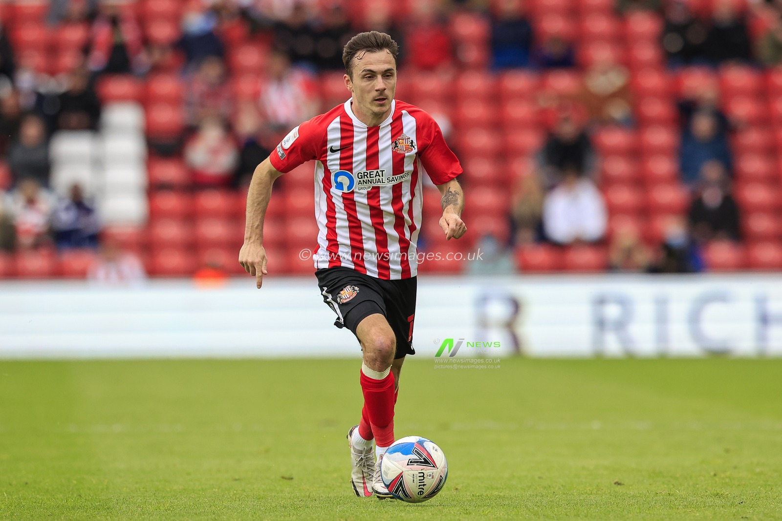 Josh Scowen #14 of Sunderland with the ball