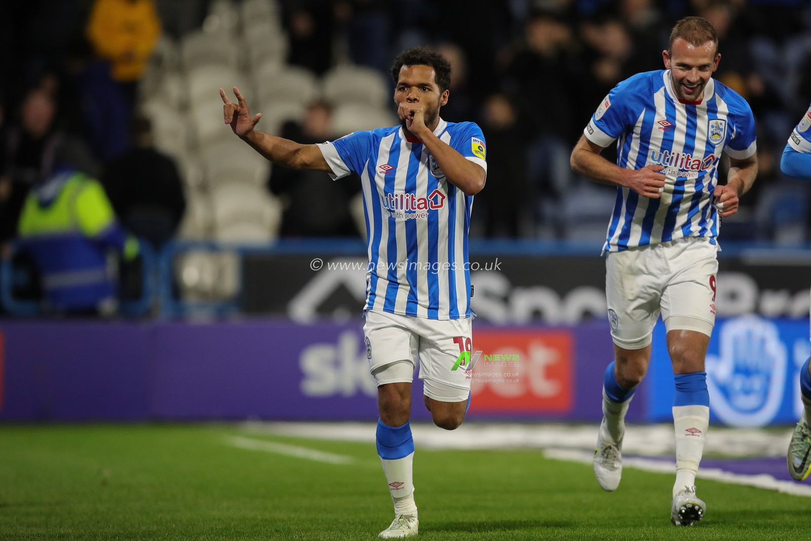 Duane Holmes #19 of Huddersfield Town celebrates his goal and makes the score 1-0 during the Sky Bet Championship match Huddersfield Town vs Rotherham United at John Smith's Stadium, Huddersfield, United Kingdom, 29th December 2022

(Photo by James Heaton/News Images)