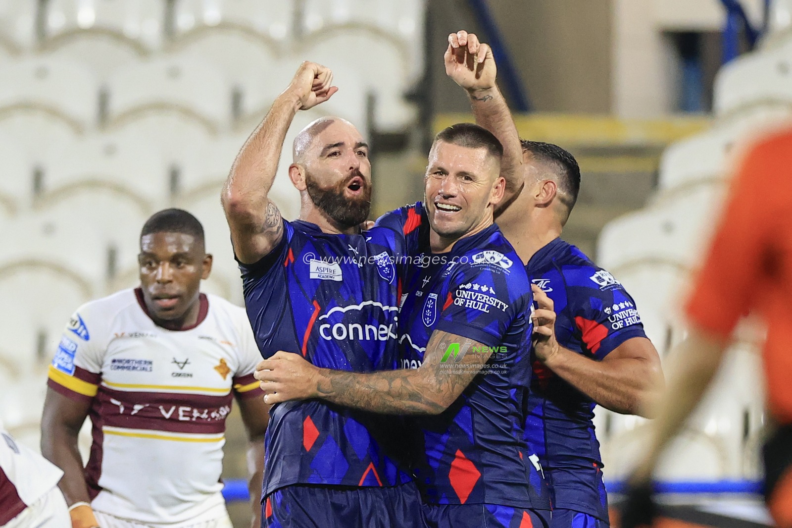Kane Linnett #12 of Hull KR celebrates his try during the Betfred Super League Round 25 match Huddersfield Giants vs Hull KR at John Smith's Stadium, Huddersfield, United Kingdom, 8th September 2023

(Photo by Conor Molloy/News Images)
