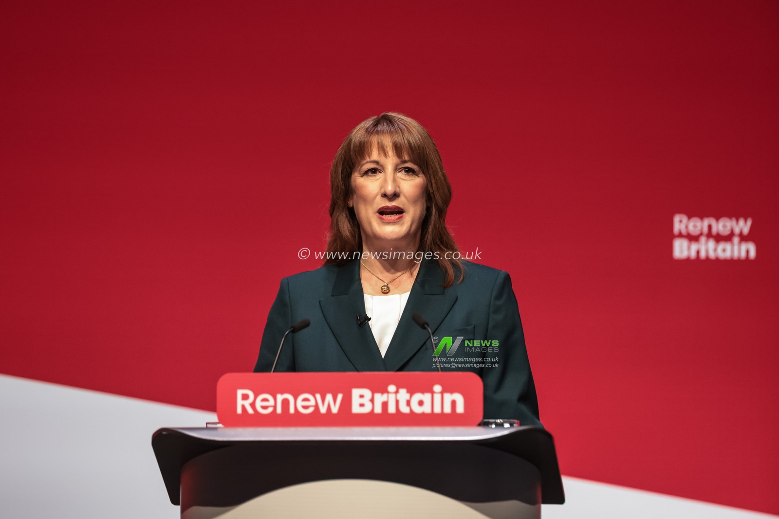 Rachel Reeves MP, Chancellor of the Exchequer addresses Conference during the labour Party Annual Conference 2025 Day 2 at The ACC, Liverpool, United Kingdom, 29th September 2025

(Photo by Mark Cosgrove/News Images)