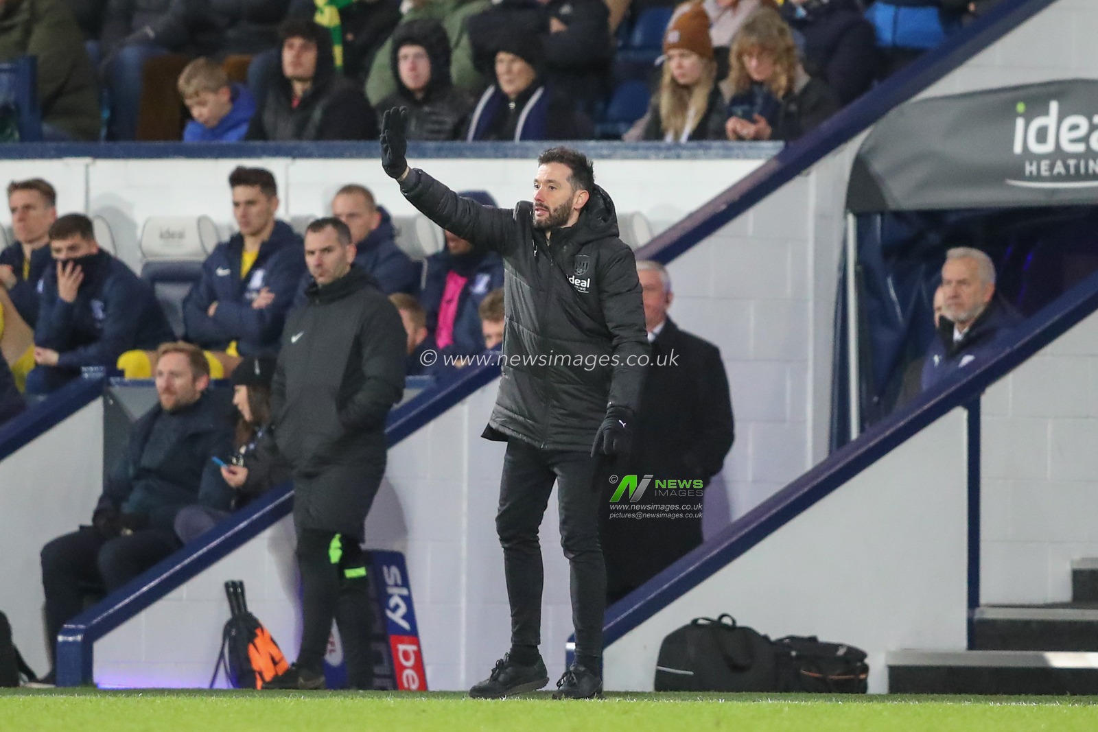 Carlos CorberÃ¡n manager of West Bromwich Albion shouts at his players during the Sky Bet Championship match West Bromwich Albion vs Preston North End at The Hawthorns, West Bromwich, United Kingdom, 29th December 2022

(Photo by Gareth Evans/News Images)