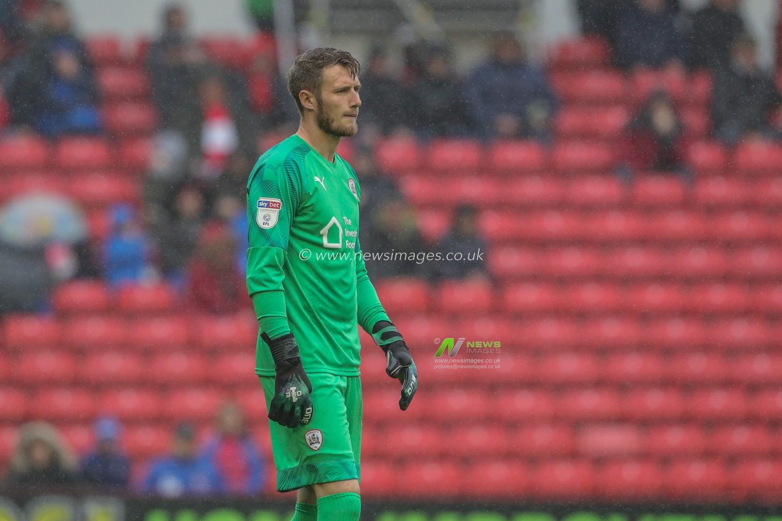 29th September 2019, Oakwell, Barnsley, England; Sky Bet Championship, Barnsley v Brentford : Brad Collins (40) of Barnsley during the game

Credit: Mark Cosgrove/News Images