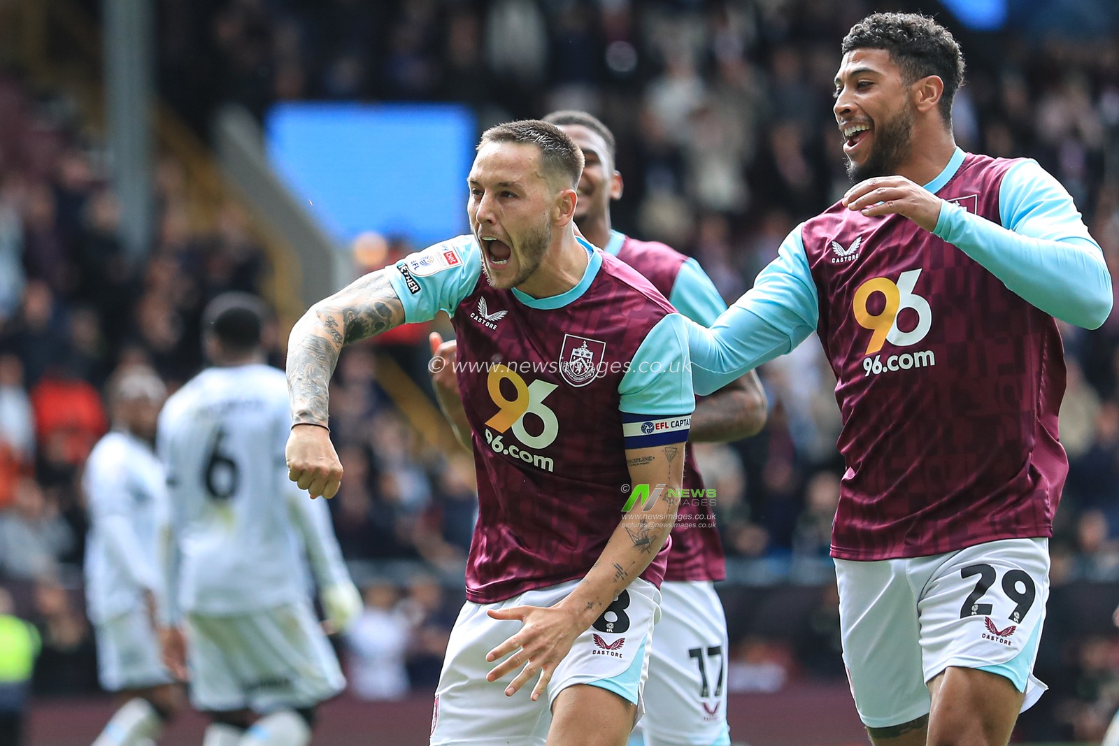 Josh Brownhill of Burnley celebrates goal to make it 3-1 during the Sky Bet Championship match Burnley vs Millwall at Turf Moor, Burnley, United Kingdom, 3rd May 2025

(Photo by Jorge Horsted/News Images)