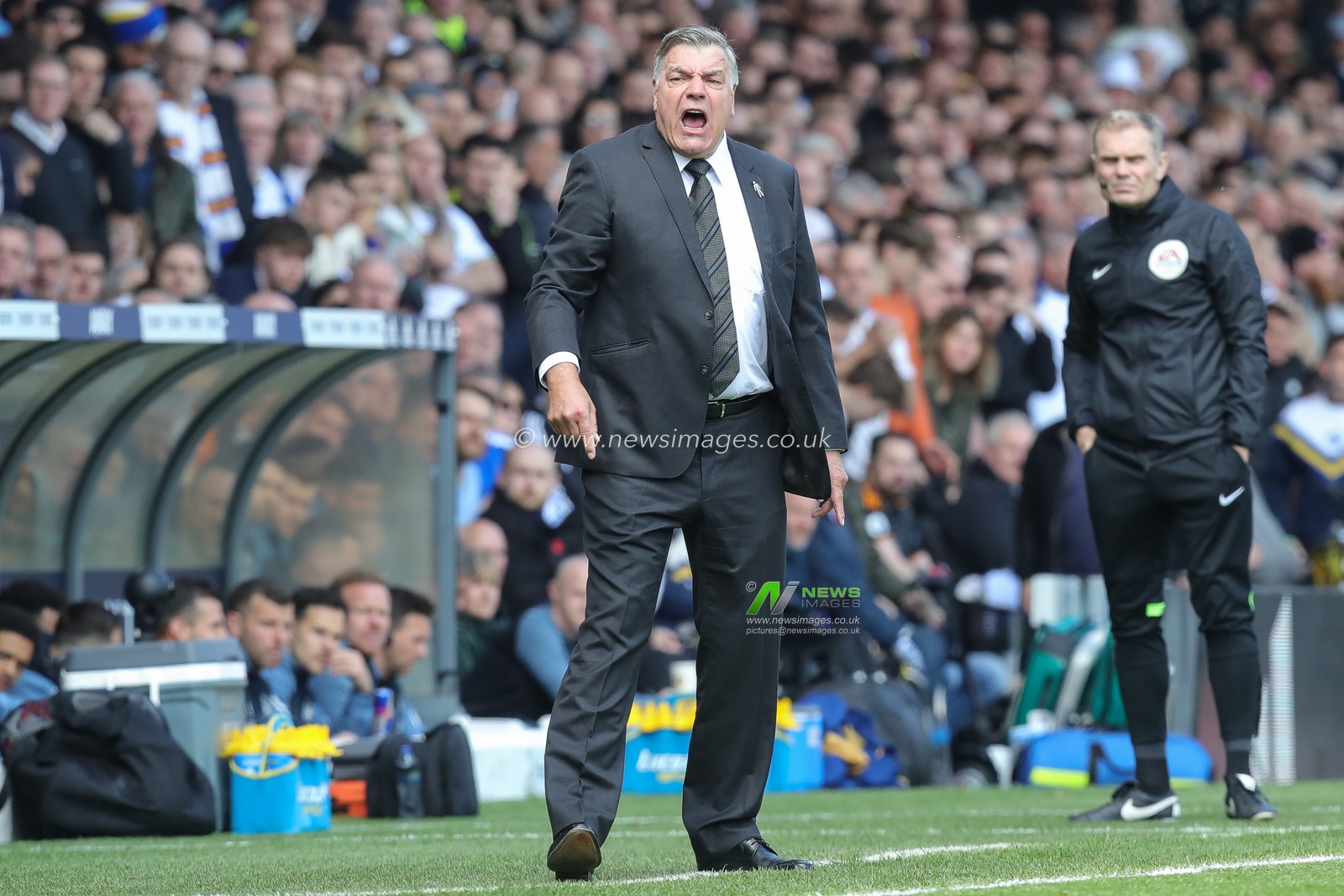 Sam Allardyce manager of Leeds United shouts instructions to his players during the Premier League match Leeds United vs Newcastle United at Elland Road, Leeds, United Kingdom, 13th May 2023

(Photo by James Heaton/News Images)