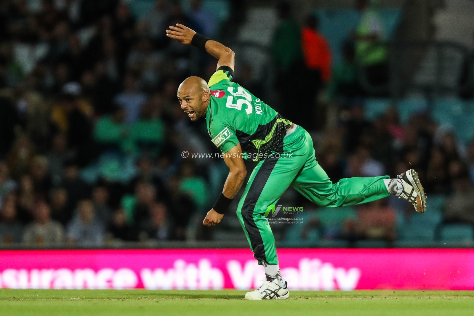 Tymal Mills of Southern Brave bowls during the The Hundred match Oval Invincibles vs Southern Brave at The Kia Oval, London, United Kingdom, 8th August 2024

(Photo by Izzy Poles/News Images)