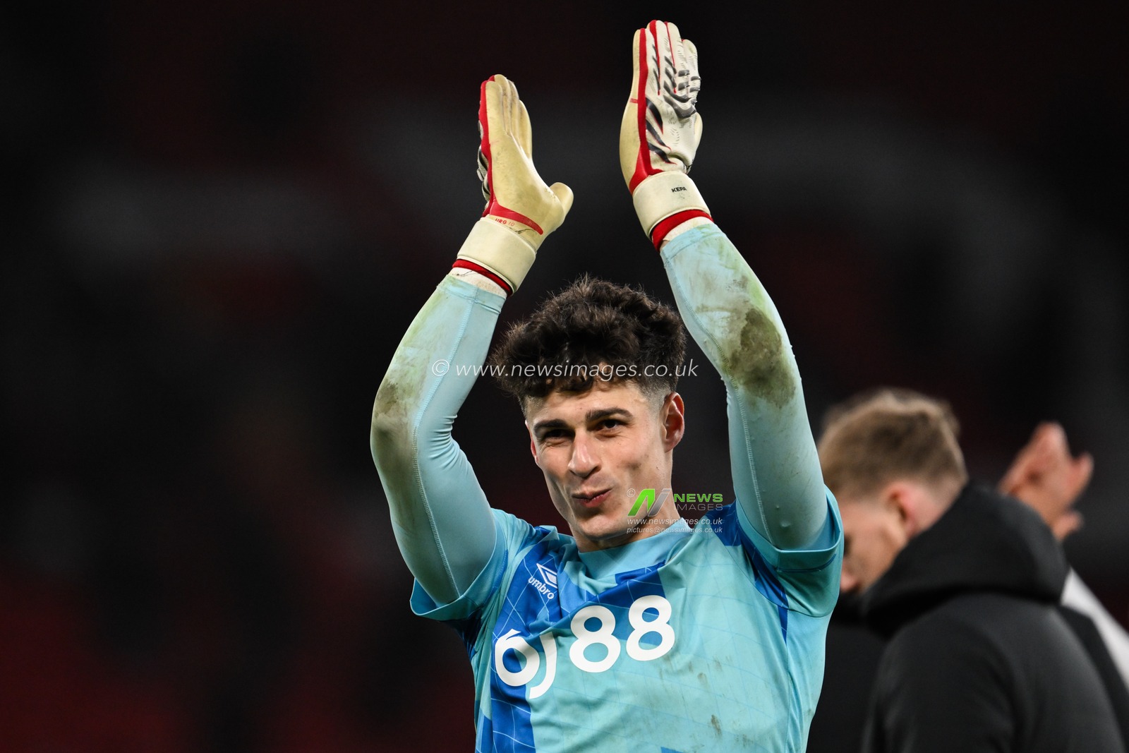 Kepa Arrizabalaga of Bournemouth applauds the travelling fans after the Premier League match Manchester United vs Bournemouth at Old Trafford, Manchester, United Kingdom, 22nd December 2024

(Photo by Craig Thomas/News Images)