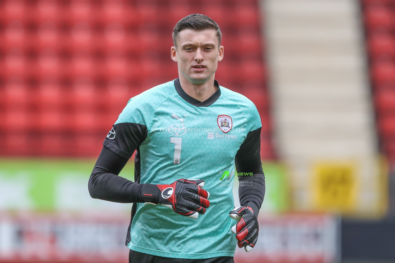 Liam Roberts of Barnsley in the pregame warmup session during the Sky Bet League 1 match Charlton Athletic vs Barnsley at The Valley, London, United Kingdom, 6th April 2024

(Photo by Alfie Cosgrove/News Images)