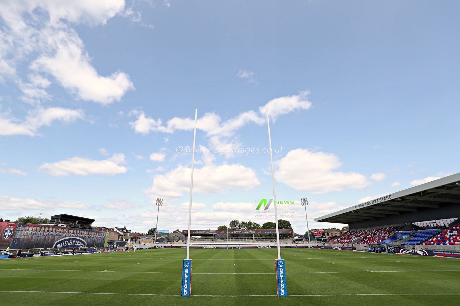 A general view of the DIY Kitchens Stadium before the Betfred Super League Round 14 match Wakefield Trinity vs Leigh Leopards at DIY Kitchens Stadium, Wakefield, United Kingdom, 15th June 2025

(Photo by Sam Eaden/News Images)
