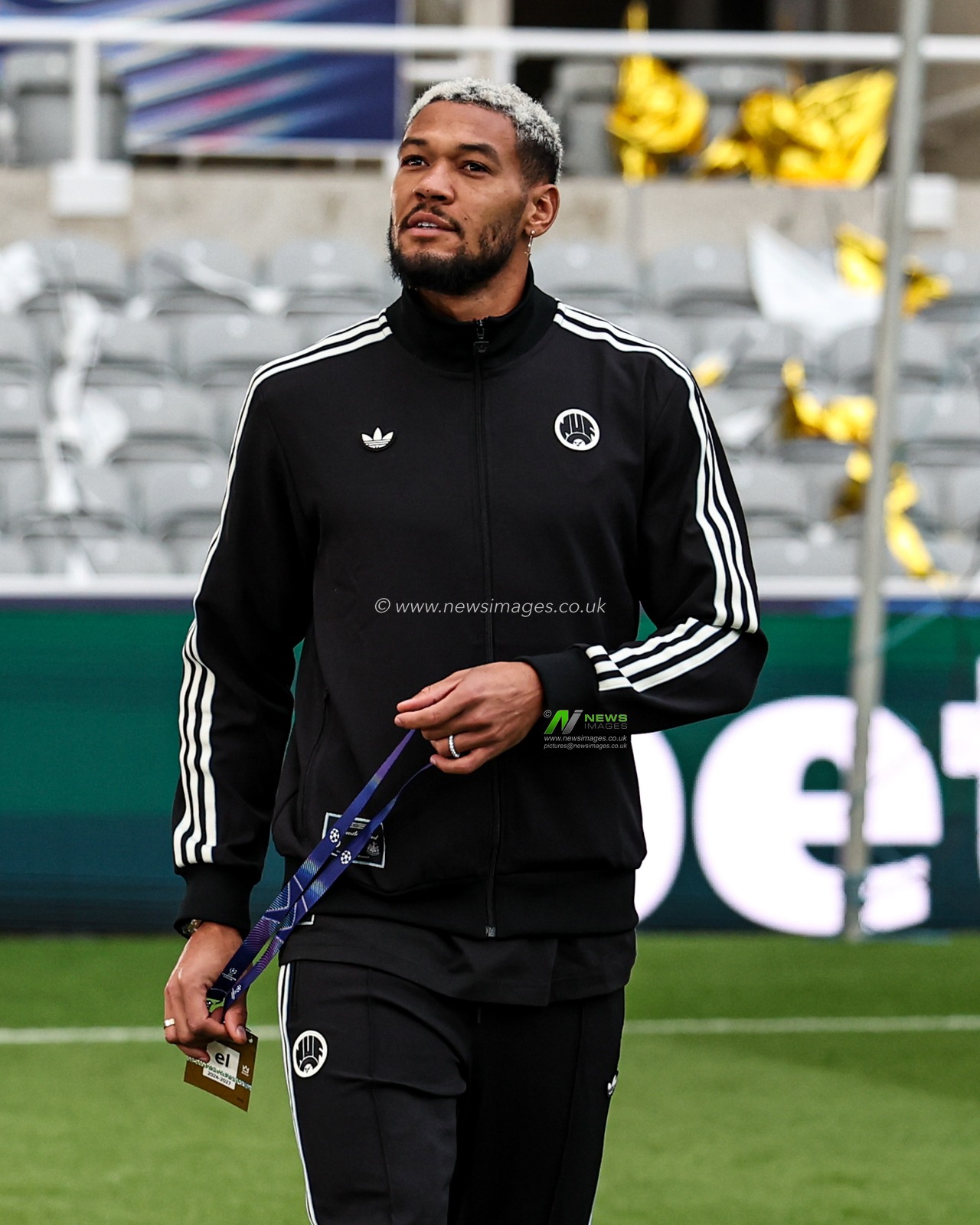 Joelinton of Newcastle Untied arrives at stadium ahead of the UEFA Champions League 2025/26 Phase MD1 Newcastle United vs Barcelona at St James's Park, Newcastle, United Kingdom, 18th September 2025

(Photo by Mark Cosgrove/News Images)