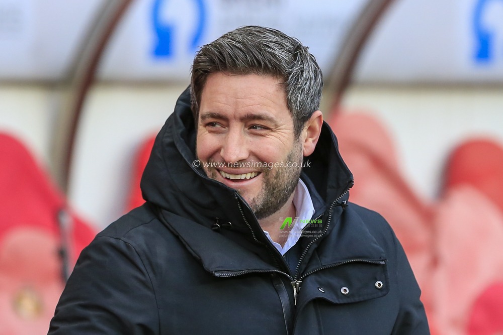 Manager of Sunderland, Lee Johnson, prior to kick-off