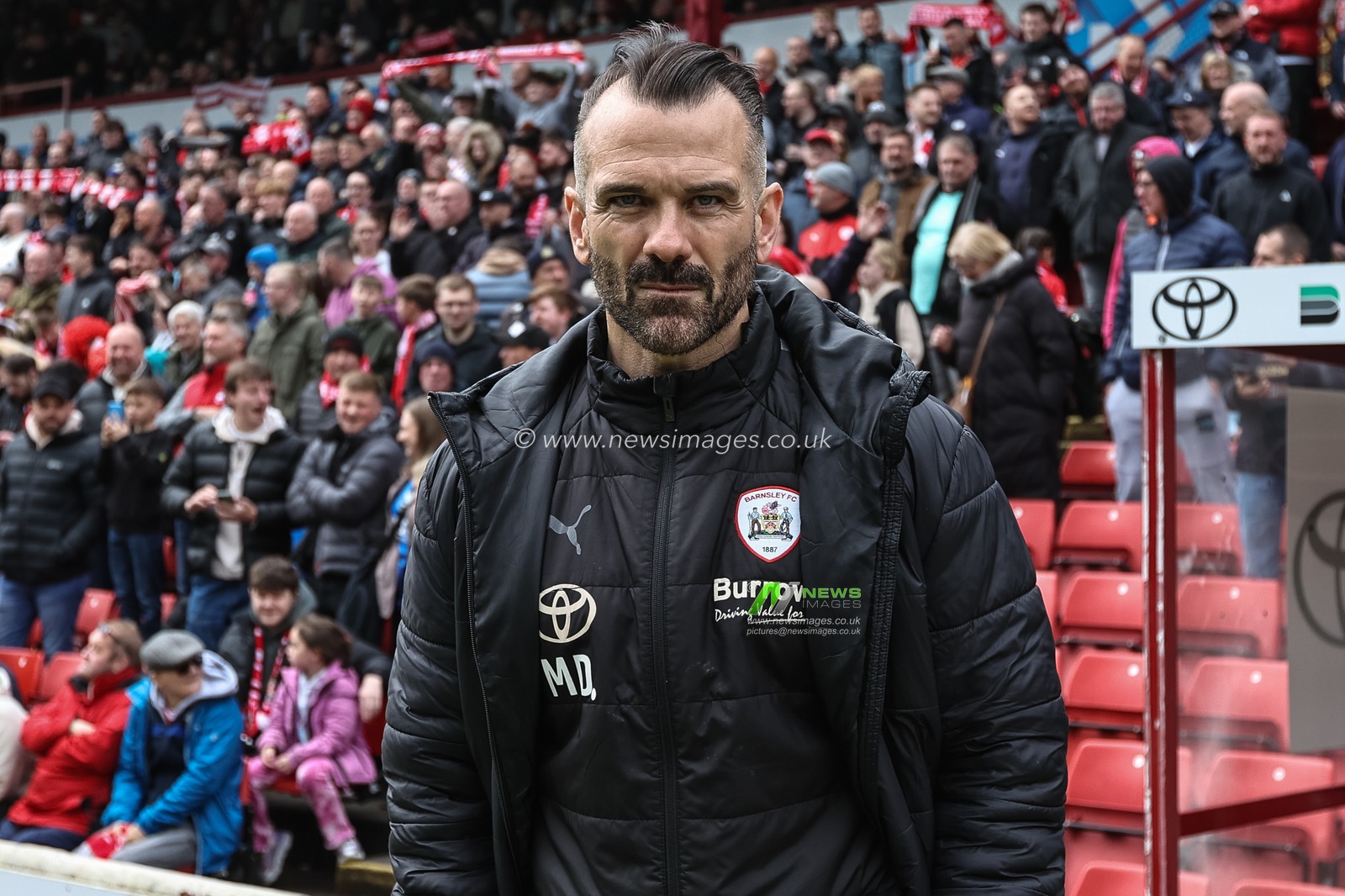 Martin Devaney caretaker manager of Barnsley during the Sky Bet League 1 match Barnsley vs Northampton Town at Oakwell, Barnsley, United Kingdom, 27th April 2024

(Photo by Mark Cosgrove/News Images)