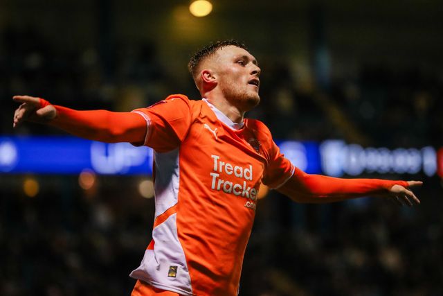 Emirates FA Cup First Round Gillingham v Blackpool