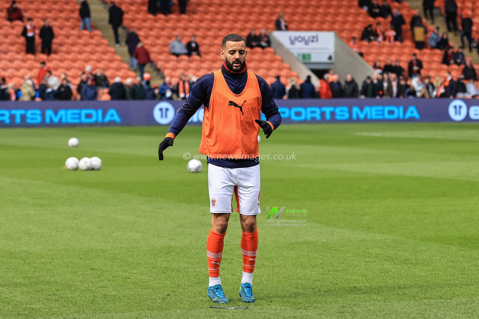 Kevin Stewart #6 of Blackpool during the pre-game warmup