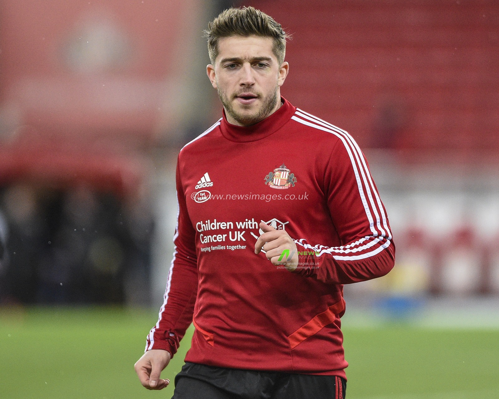 11th February 2020, Stadium Of Light, Sunderland, England; Sky Bet League 1, Sunderland v Rochdale : Lynden Gooch (11) of Sunderland during the pre-game warmup