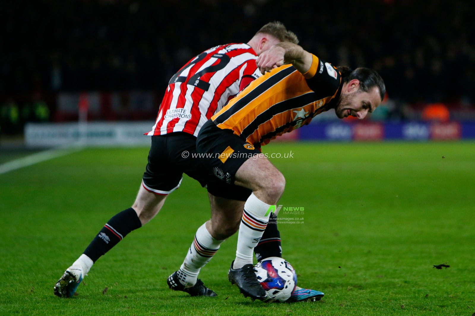 Lewie Coyle #2 of Hull City and Tommy Doyle #22 of Sheffield United during the Sky Bet Championship match Sheffield United vs Hull City at Bramall Lane, Sheffield, United Kingdom, 20th January 2023

(Photo by Ben Early/News Images)