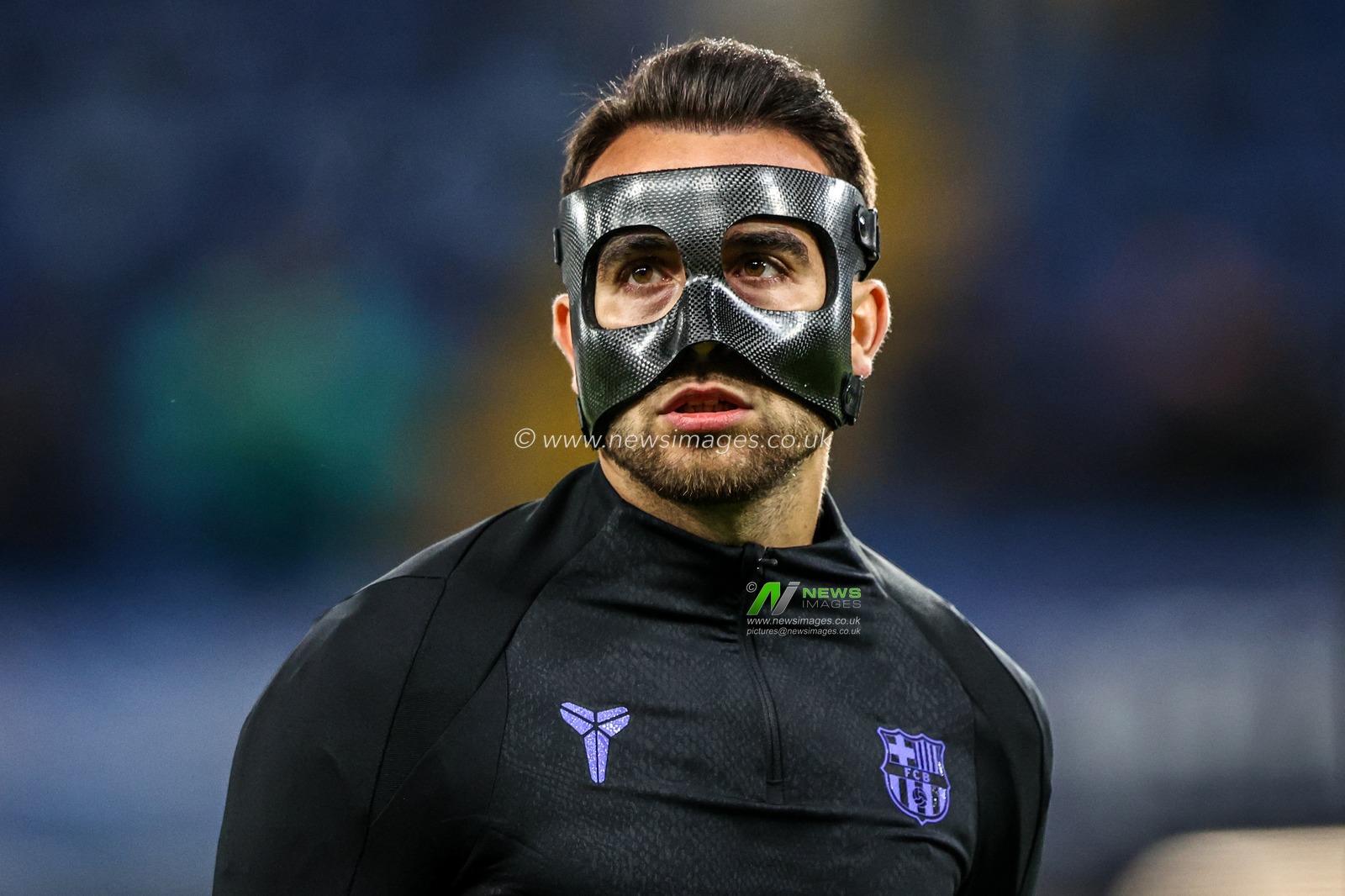 Eric Garcia of Barcelona in the pregame warmup session during the UEFA Champions League Matchday 5 of 8 Chelsea v Barcelona at Stamford Bridge, London, United Kingdom, 25th November 2025

(Photo by Alfie Cosgrove/News Images)

*** GER AUT SUI OUT ***