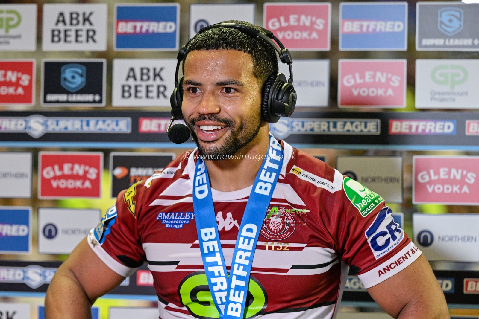 Player of the match Kruise Leeming of Wigan Warriors has an interview at full time during the Betfred Super League match Wigan Warriors vs Leigh Leopards at DW Stadium, Wigan, United Kingdom, 6th August 2024

(Photo by Cody Froggatt/News Images)