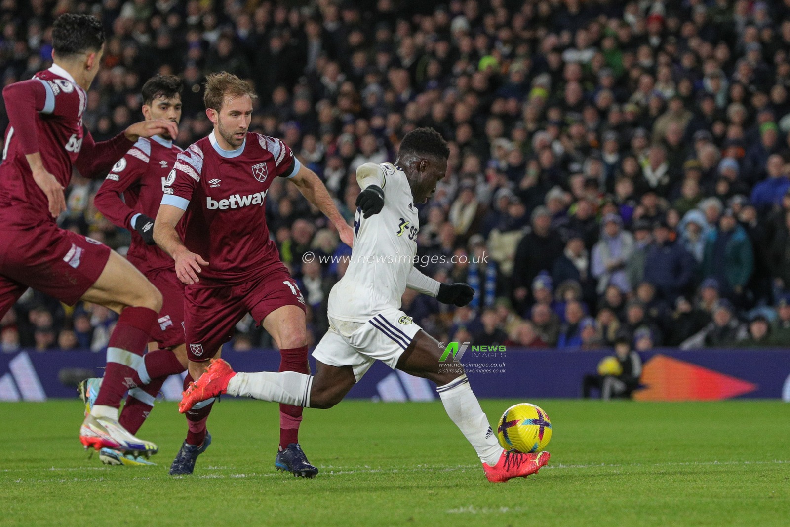 Wilfried Gnonto #29 of Leeds United scores a goal to make it 1-0 during the Premier League match Leeds United vs West Ham United at Elland Road, Leeds, United Kingdom, 4th January 2023

(Photo by James Heaton/News Images)
