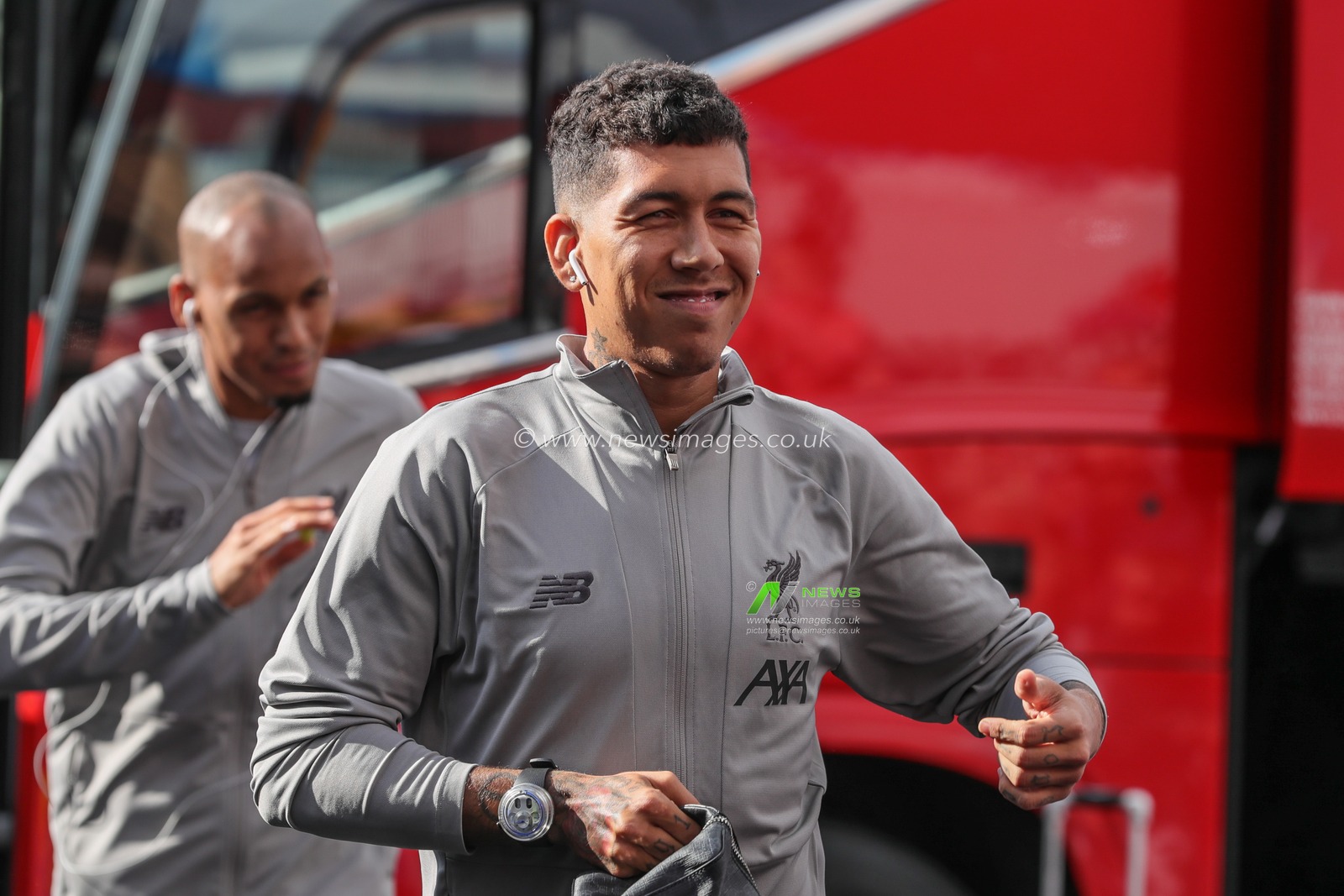 31st August 2019, Turf Moor, Burnley, England ; Premier League Football, Burnley vs Liverpool : Roberto Firmino (9) of Liverpool arrives at Turf Moor

Credit: Mark Cosgrove/News Images

English Football League images are subject to DataCo Licence