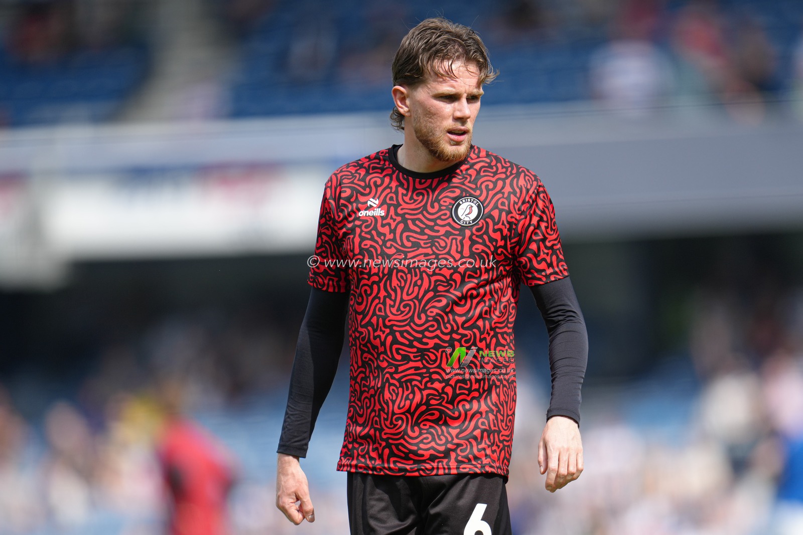 Max Bird of Bristol City ahead of the Sky Bet Championship match Queens Park Rangers vs Bristol City at Kiyan Prince Foundation Stadium, London, United Kingdom, 12th April 2025

(Photo by Harvey Murphy/News Images)