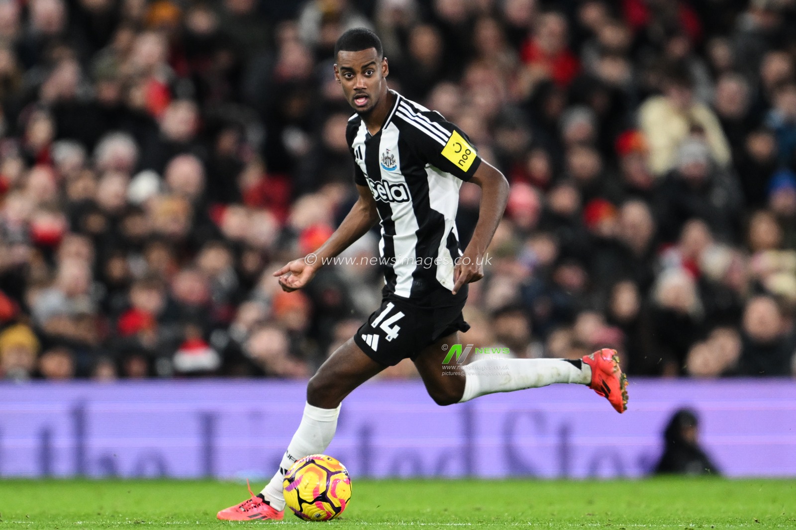Alexander Isak of Newcastle United in action during the Premier League match Manchester United vs Newcastle United at Old Trafford, Manchester, United Kingdom, 30th December 2024

(Photo by Craig Thomas/News Images)