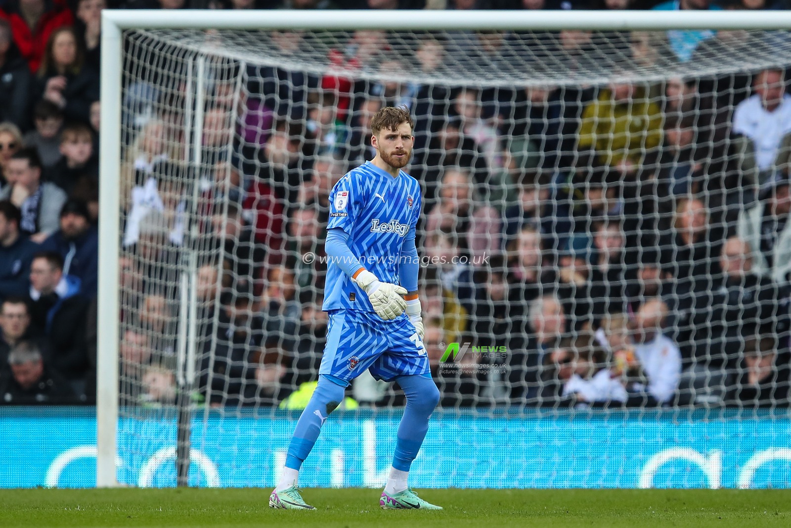 Daniel Grimshaw of Blackpool during the Sky Bet League 1 match Derby County vs Blackpool at Pride Park Stadium, Derby, United Kingdom, 29th March 2024

(Photo by Gareth Evans/News Images)