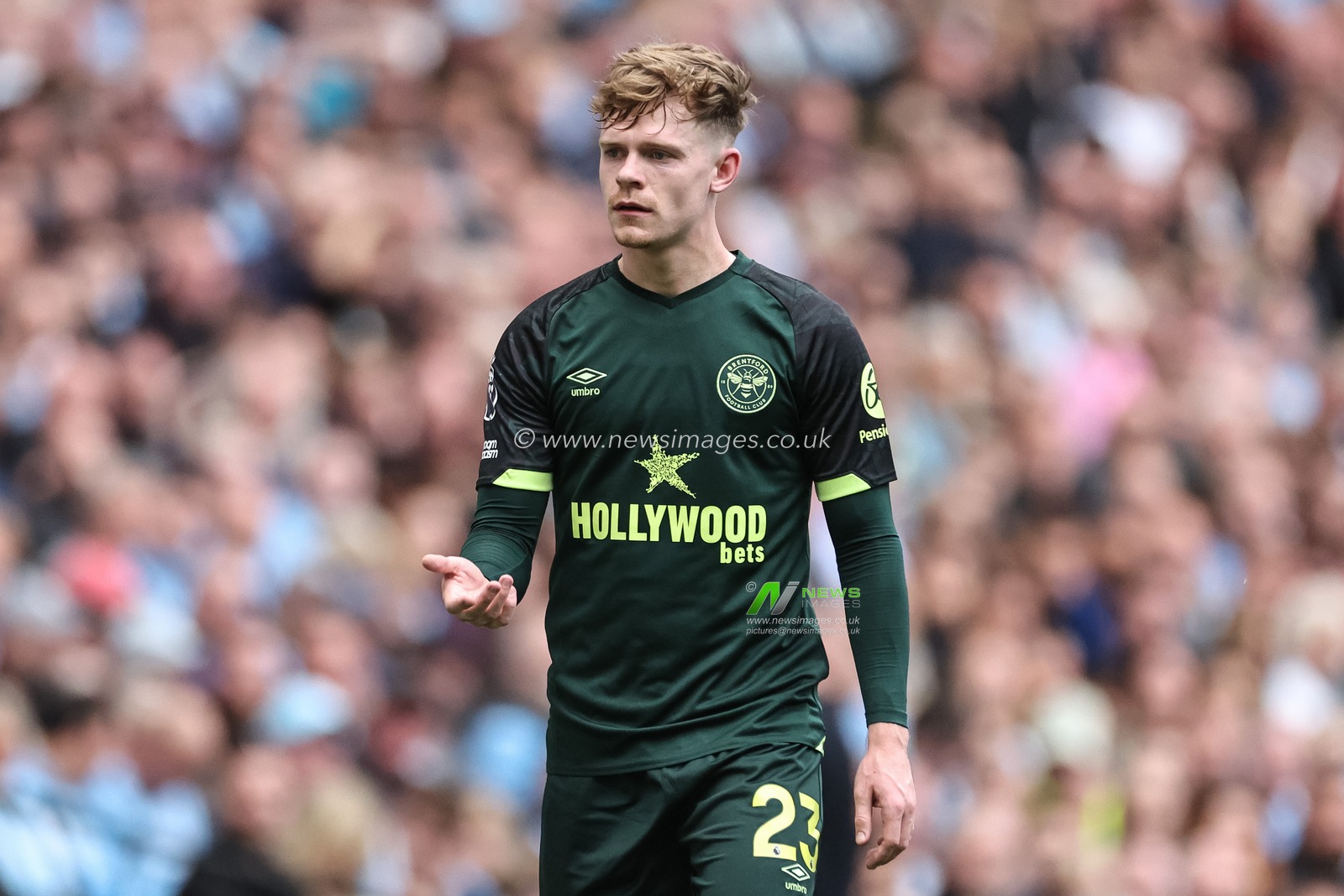 Keane Lewis-Potter of Brentford  during the Premier League match Manchester City vs Brentford at Etihad Stadium, Manchester, United Kingdom, 14th September 2024

(Photo by Mark Cosgrove/News Images)