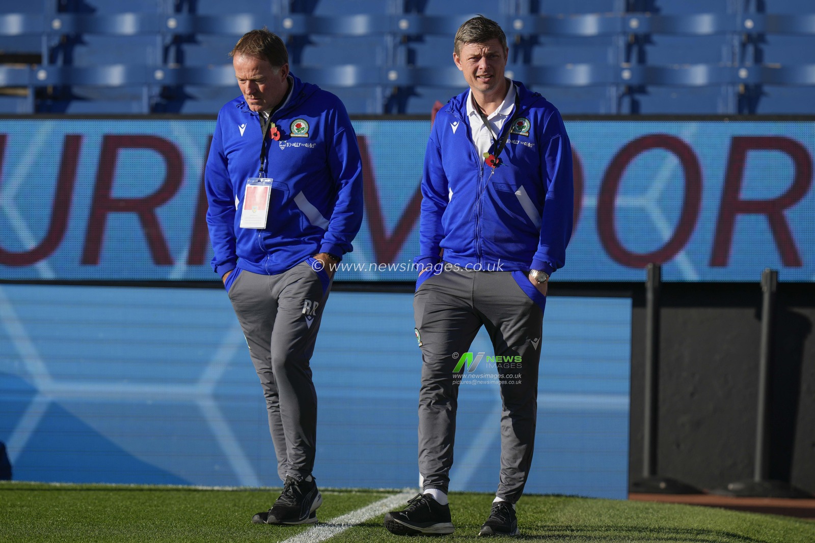 Jon Dahl Tomasson Manager of Blackburn Rovers inspects the pitch before the Sky Bet Championship match Burnley vs Blackburn Rovers at Turf Moor, Burnley, United Kingdom, 13th November 2022

(Photo by Steve Flynn/News Images)