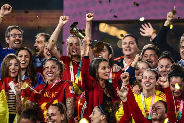 Spanish players kiss the trophy during the FIFA Women's World Cup 2023 Final match Spain Women vs England Women at Stadium Australia, Sydney, Australia, 20th August 2023

(Photo by Patrick Hoelscher/News Images)