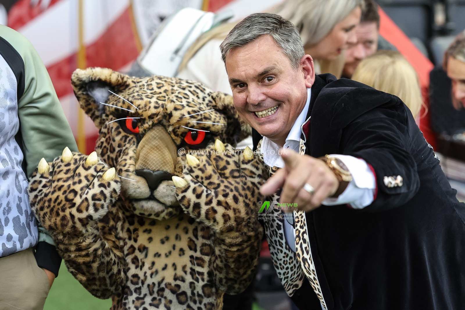 Leigh Leopards owner Derek Beaumont during the Betfred Super League Round 20 Leigh Leopards vs Warrington Wolves at Leigh Sports Village, Leigh, United Kingdom, 1st August 2025

(Photo by Mark Cosgrove/News Images)