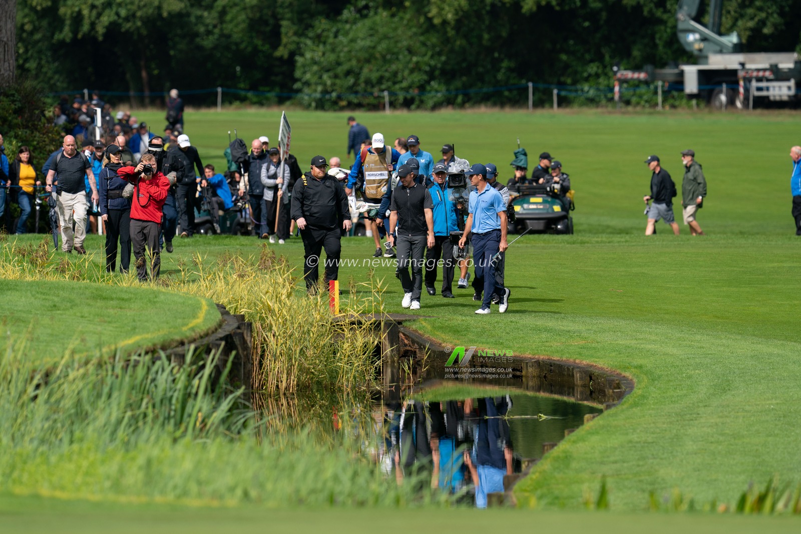 Rory McElroy (NIR) and Billy Horschel (USA) walk up to the 18th green during the BMW PGA Championship 2022 day 1 at Wentworth Club, Virginia Water, United Kingdom, 8th September 2022

(Photo by Richard Washbrooke/News Images)