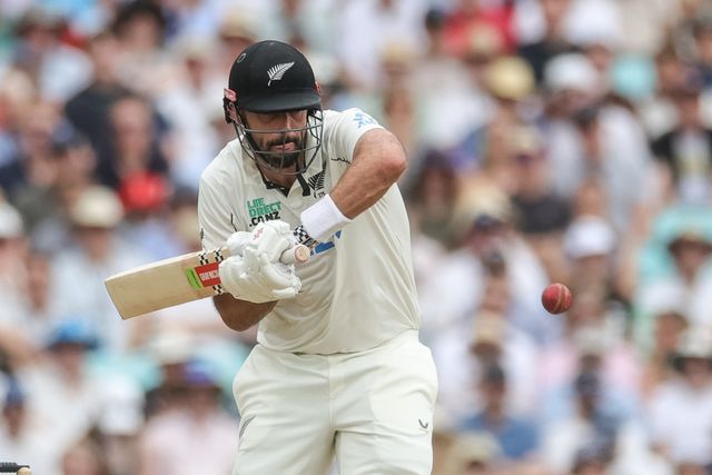 Daryl Mitchell of New Zealand faces a ball during the 2nd Rothesay Test Match Day 4 match England vs New Zealand at The Kia Oval, London, United Kingdom on 20 June 2026

(Photo by Mark Cosgrove/News Images)