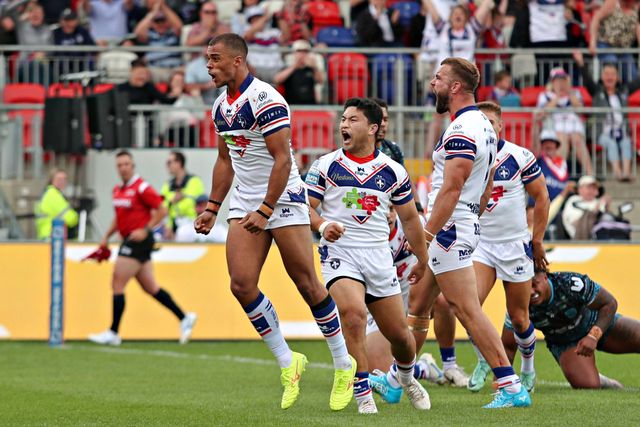 Betfred Super League Round 14 Wakefield Trinity v Leigh Leopards