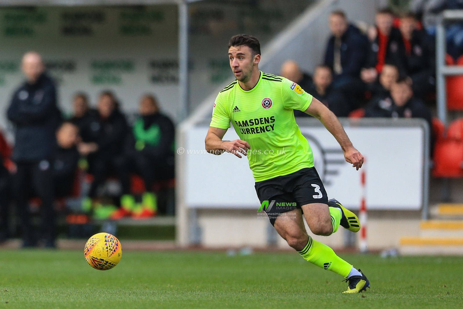 24th November 2018, New York Stadium, Rotherham, England; Sky Bet Championship Rotherham Utd v Sheffield United  ; Enda Stevens (03) of Sheffield United 


Credit: Mark Cosgrove/News Images

English Football League images are subject to DataCo Licence